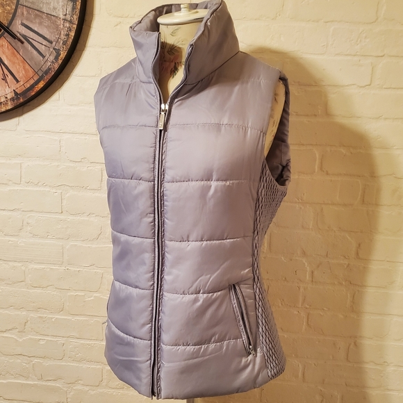 Liz Claiborne Zip Up Quilted Puffer Vest - Picture 4 of 14